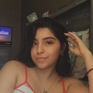 Meet your Posher, Mia